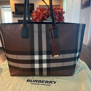 Burberry check and leather medium tote birch brown